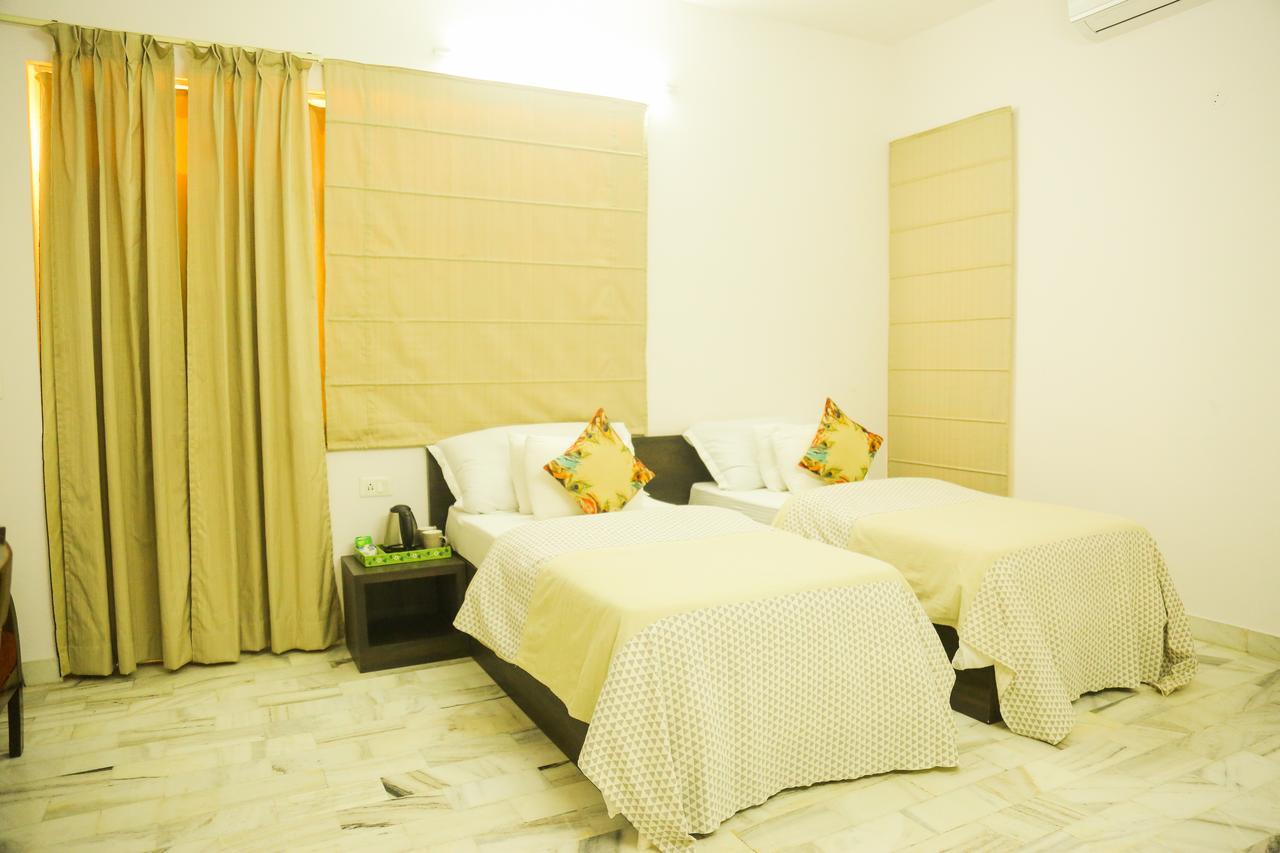 アーグラ Safarnama Agra Bed & Breakfast エクステリア 写真