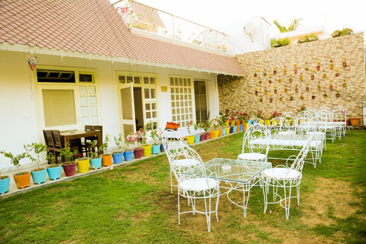 アーグラ Safarnama Agra Bed & Breakfast エクステリア 写真